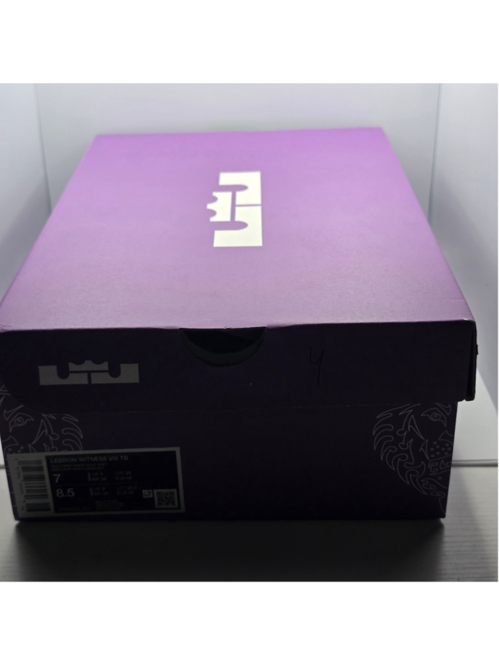 Men's Nike LeBron Witness VIII TB Athletic Shoes in Grey and White Men's 7 - Picture 9 of 10